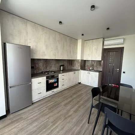 Apartman віп вул під голоском 15 б 9-1 *