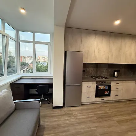 віп вул під голоском 15 б 9-1 Apartman Lviv