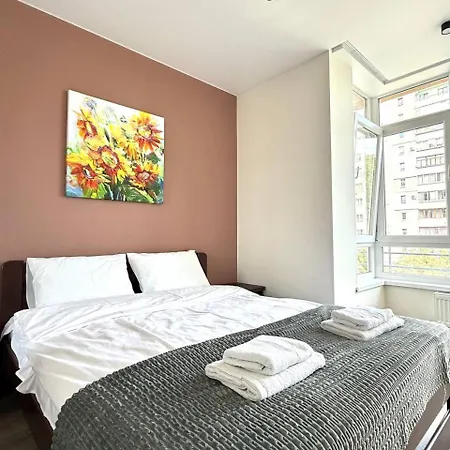 Apartman віп вул під голоском 15 б 9-1 *