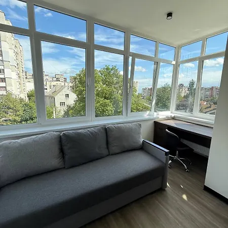 віп вул під голоском 15 б 9-1 Apartmán Lvov