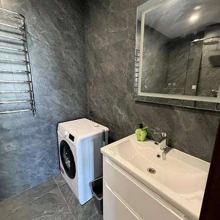 Apartmán віп вул під голоском 15 б 9-1 Lvov