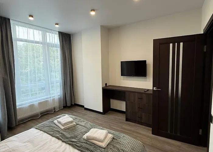 віп вул під голоском 15 б 9-1 Apartamento Leópolis