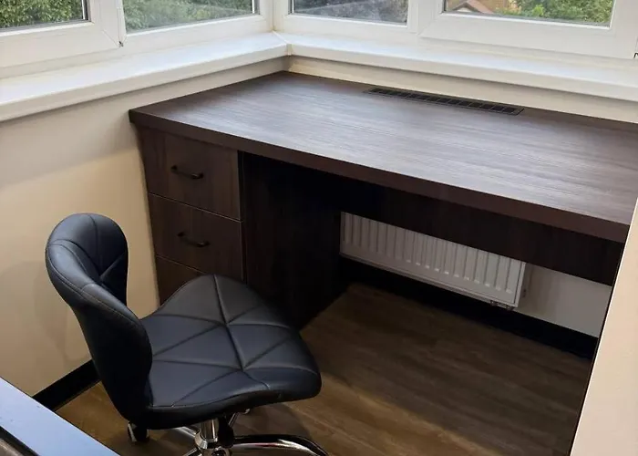 віп вул під голоском 15 б 9-1 *