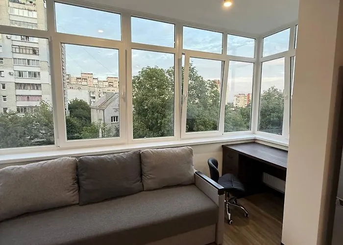 віп вул під голоском 15 б 9-1 Apartamento Leópolis