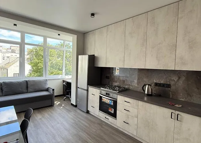 Apartamento віп вул під голоском 15 б 9-1 Leópolis