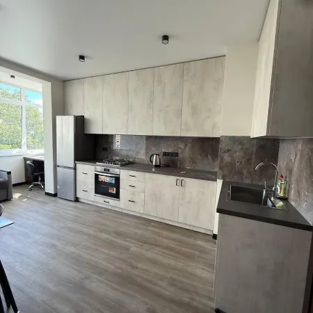 Apartment віп вул під голоском 15 б 9-1