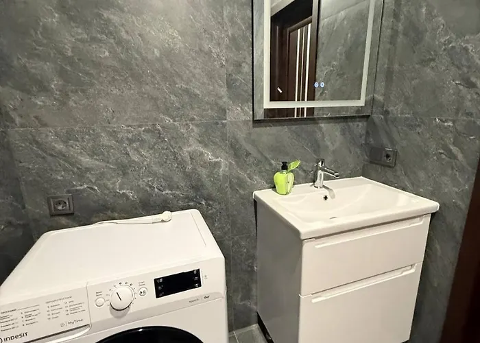 віп вул під голоском 15 б 9-1 Apartment Lviv