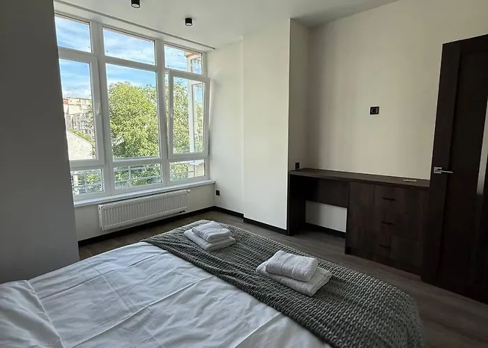 віп вул під голоском 15 б 9-1 Apartment